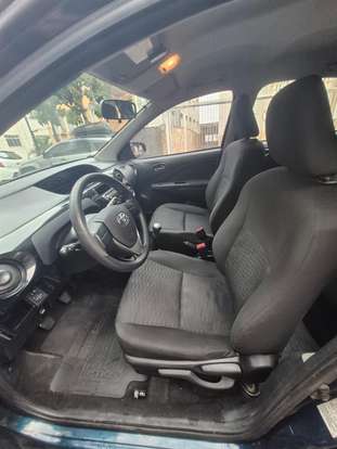 TOYOTA-ETIOS-2015