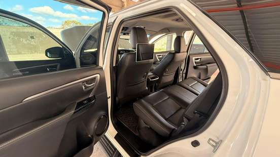TOYOTA-HILUX SW4-2021