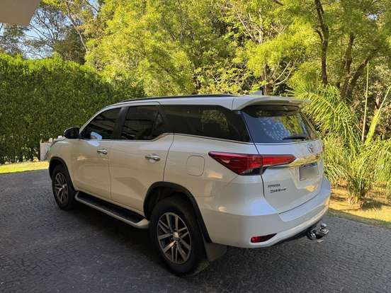 TOYOTA-HILUX SW4-2019