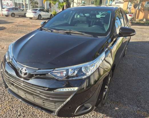 TOYOTA-YARIS-2019