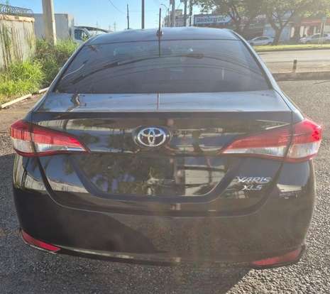 TOYOTA-YARIS-2019