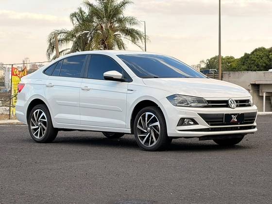 VOLKSWAGEN VIRTUS 1.0 200 TSI HIGHLINE AUTOMÁTICO