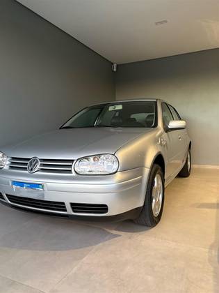 VOLKSWAGEN GOLF 1.6 MI PLUS 8V GASOLINA 4P MANUAL