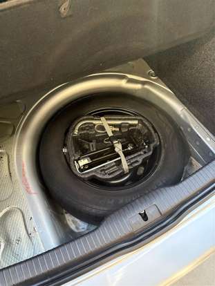 VOLKSWAGEN-GOLF-2003