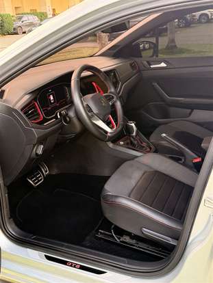 VOLKSWAGEN-POLO-2023