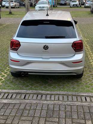 VOLKSWAGEN-POLO-2023
