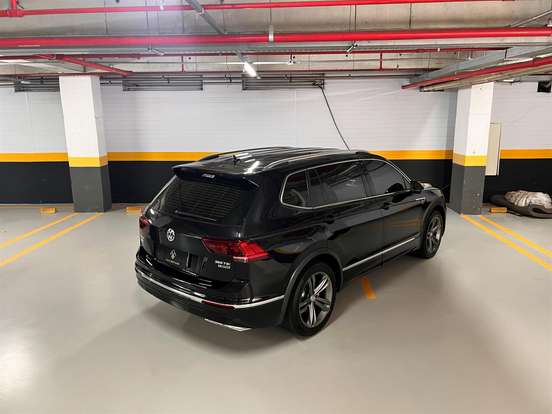 VOLKSWAGEN-TIGUAN-2020
