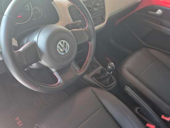 VOLKSWAGEN-UP-1.0 TSI MOVE UP 12V FLEX 4P MANUAL VOLKSWAGEN-UP-2016
