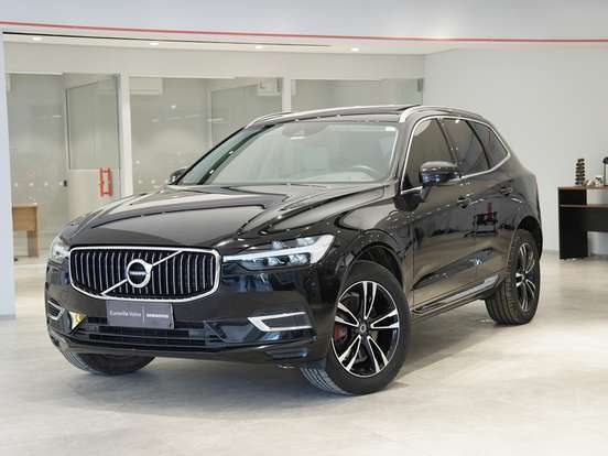 VOLVO-XC60-2.0 D5 DIESEL MOMENTUM AWD GEARTRONIC VOLVO-XC60-2021