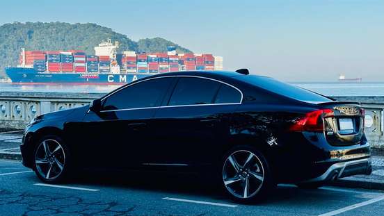 VOLVO-S60-2.0 T6 R-DESIGN GASOLINA 4P AUTOMÁTICO VOLVO-S60-2015