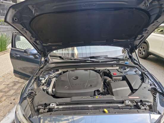 VOLVO-V60-2.0 T5 GASOLINA MOMENTUM GEARTRONIC VOLVO-V60-2019