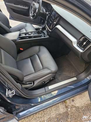VOLVO-V60-2.0 T5 GASOLINA MOMENTUM GEARTRONIC VOLVO-V60-2019