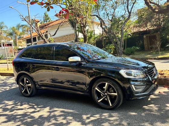VOLVO XC60 2.0 T5 R DESIGN TURBO GASOLINA 4P AUTOMÁTICO