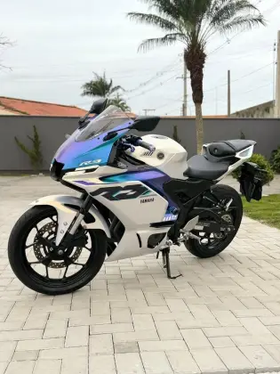 YAMAHA YZF R3 ABS CONNECTED YAMAHA YZF R3 ABS CONNECTED