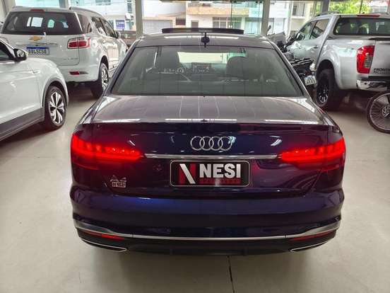 AUDI-A4-2020