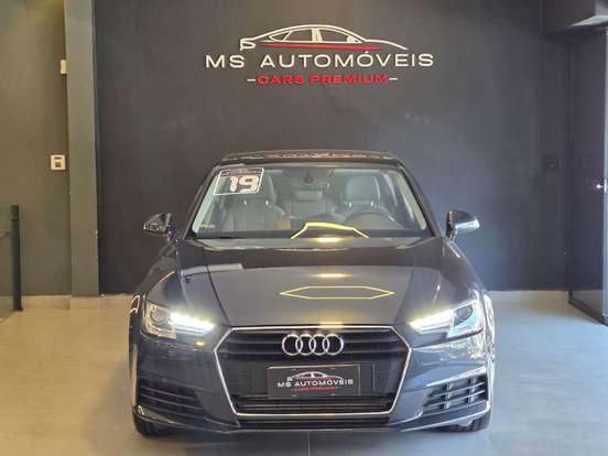 AUDI-A4-2019