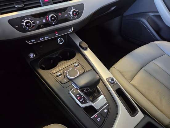 AUDI-A4-2.0 TFSI GASOLINA PRESTIGE S TRONIC AUDI-A4-2019