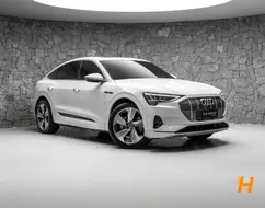 AUDI E-TRON ELÉTRICO SPORTBACK PERFORMANCE QUATTRO AUDI E-TRON ELÉTRICO SPORTBACK PERFORMANCE QUATTRO