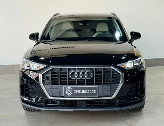 AUDI-Q3-2021