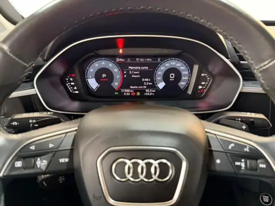 AUDI-Q3-2021