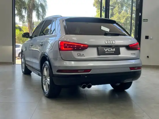 AUDI-Q3-2018