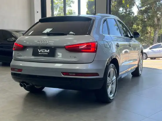 AUDI-Q3-2018