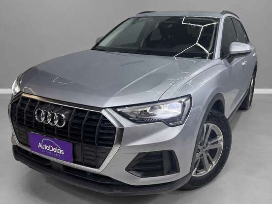 AUDI-Q3-2019