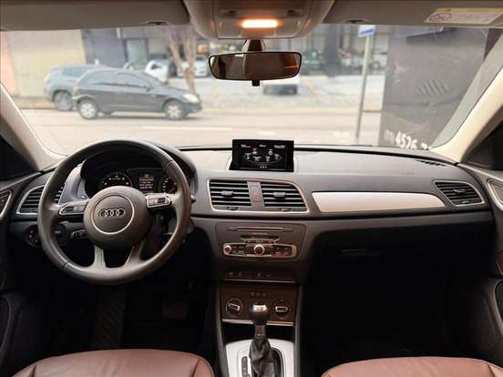 AUDI-Q3-2018