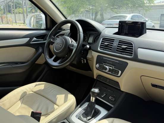 AUDI-Q3-2016