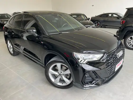 AUDI Q3 2.0 40 TFSI GASOLINA SPORTBACK PERFORMANCE BLACK QUATTRO TIPTRONIC