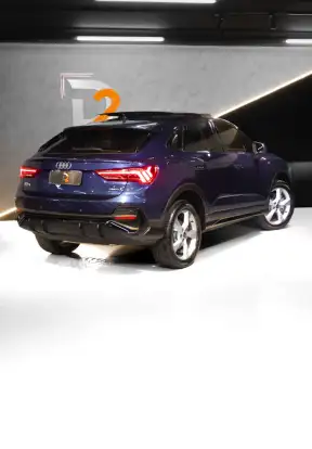 AUDI-Q3-2022