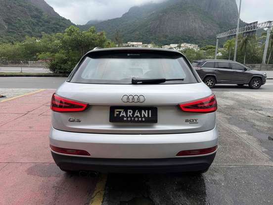 AUDI-Q3-2014