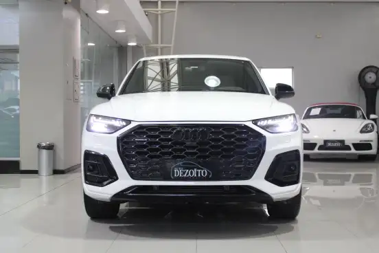 AUDI-Q5-2021