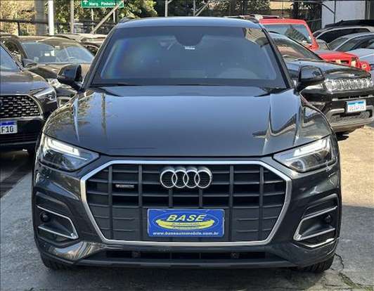 AUDI-Q5-2022
