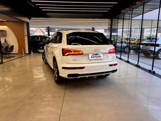 AUDI-Q5-2019