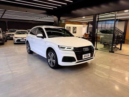 AUDI-Q5-2019