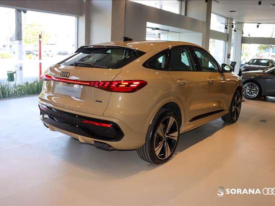 AUDI-Q5-2.0 TFSI GASOLINA SPORTBACK S LINE QUATTRO S TRONIC AUDI-Q5-2026