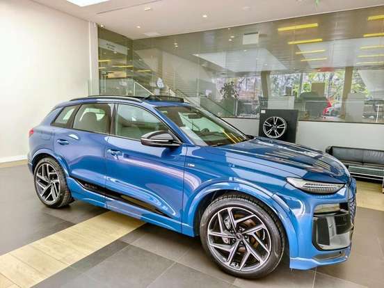 AUDI-Q6 E-TRON-100 KW ELÉTRICO PERFORMANCE BLACK QUATTRO AUDI-Q6 E-TRON-2025