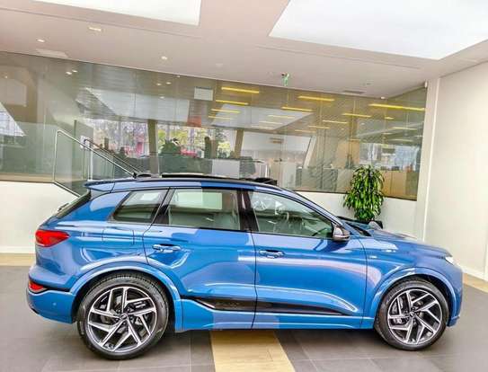 AUDI-Q6 E-TRON-2025