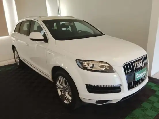 AUDI-Q7-2011