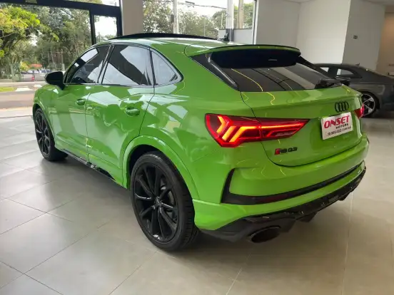 AUDI-RS Q3-2020