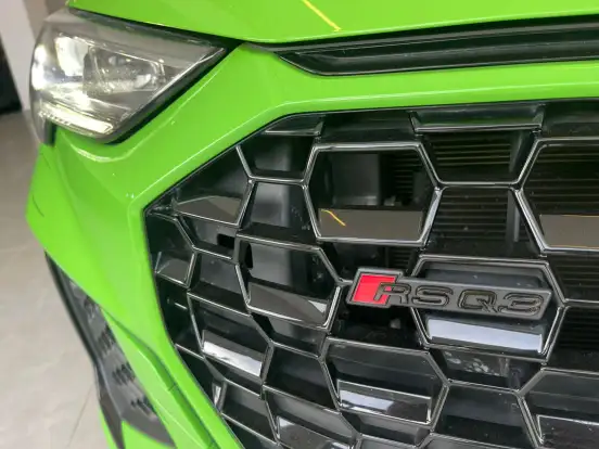 AUDI-RS Q3-2020