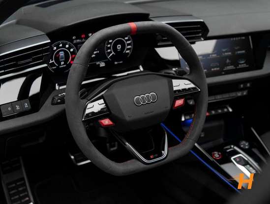 AUDI-RS3-2025