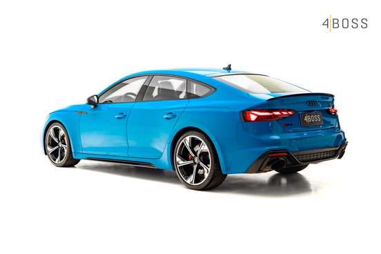 AUDI-RS5-2021