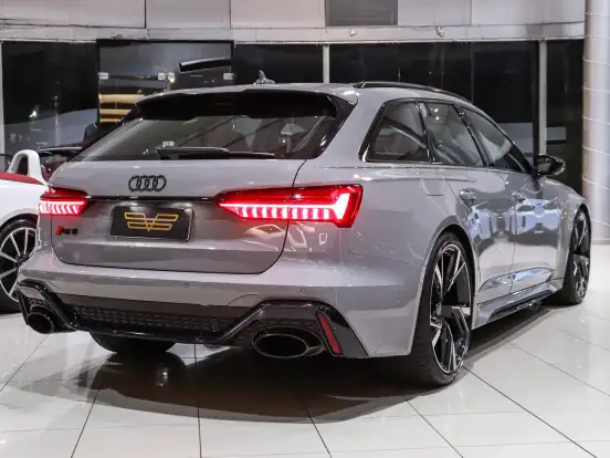 AUDI-RS6-2022