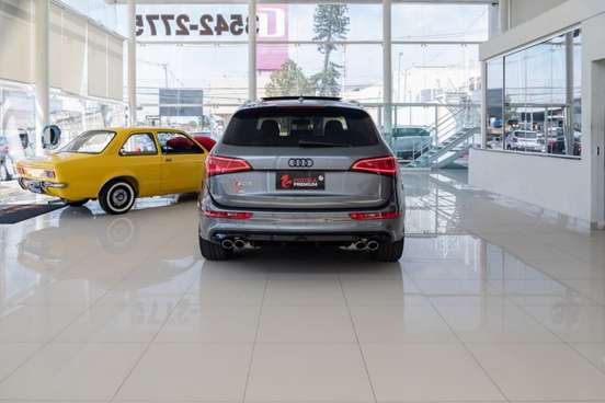 AUDI-SQ5-2015