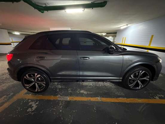 AUDI-Q3-2.0 40 TFSI GASOLINA PERFORMANCE BLACK PLUS QUATTRO TIPTRONIC AUDI-Q3-2024