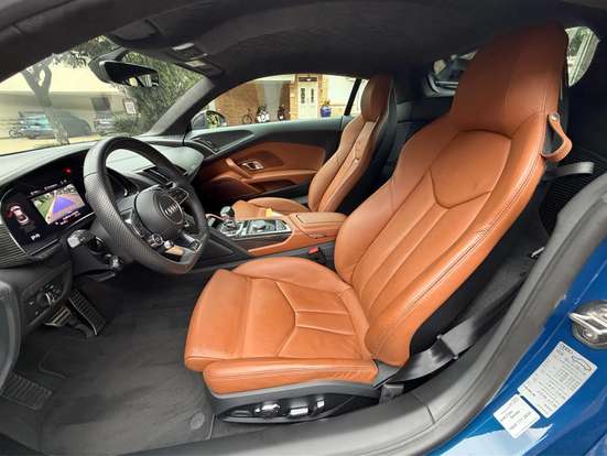 AUDI-R8-2020