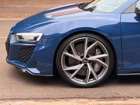 AUDI-R8-2020