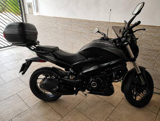 BAJAJ DOMINAR 400 